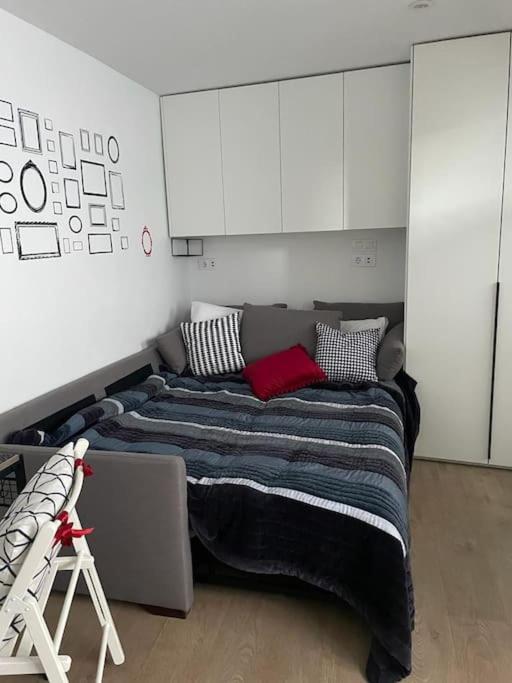 Appartement Tesoro Calle, Precioso Estudio Super Equipado Dos En Malasana Madrid